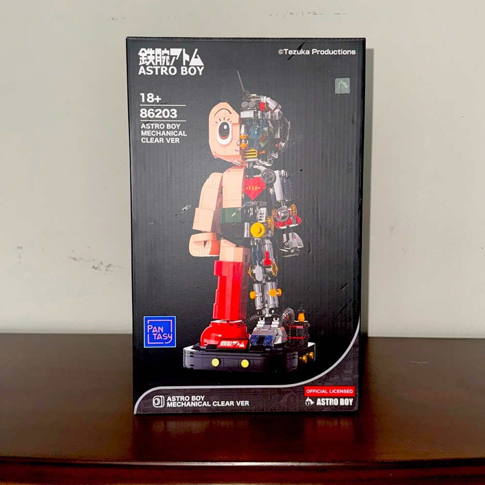 BRICKKK Astro Boy Building Kit